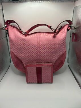 Y2K Vintage Coach Pink Signature Hobo bag with Matching Wallet